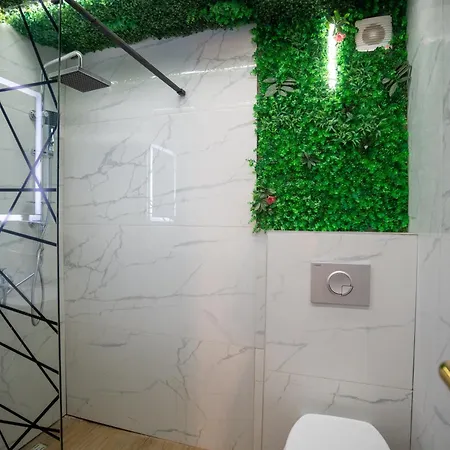 Romantic With Jacuzzi & Sauna 1- Trebevic Near Apartament Sarajewo