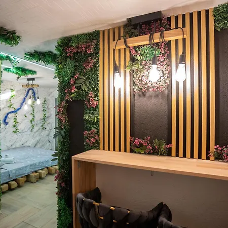 Romantic With Jacuzzi & Sauna 1- Trebevic Near