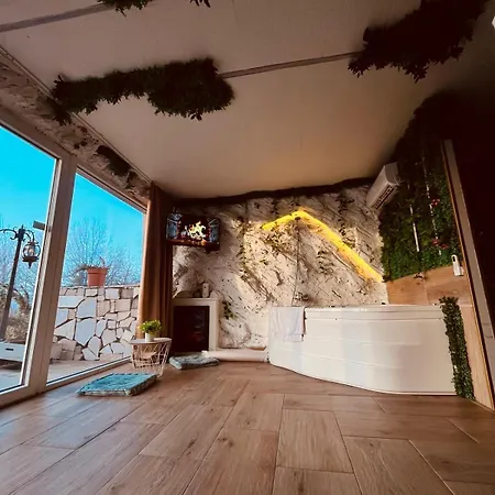 Romantic With Jacuzzi & Sauna 1- Trebevic Near *